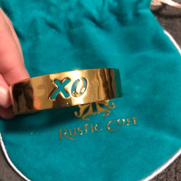 Rustic Cuff - Picture 1 of 2